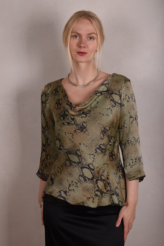 "Thinkatop" Reversible silk blouse. Prints: Bluweed/Dark Snake