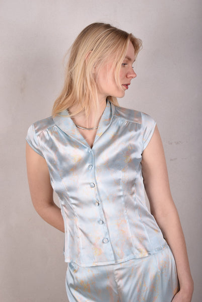 Sif. Short sleeve stretch silk blouse "Lightly"